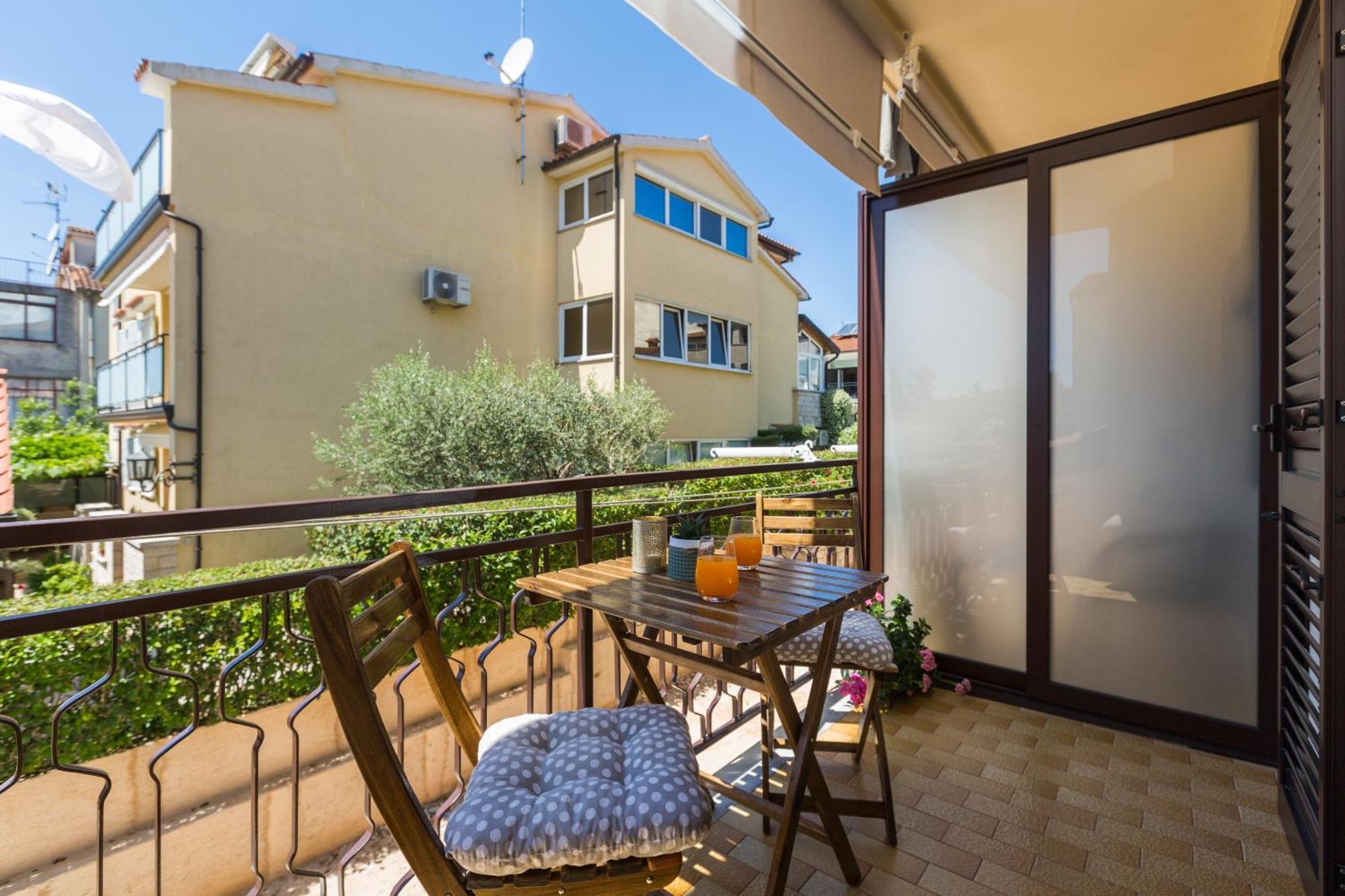 Apartment Oleandar Poreč Exterior foto