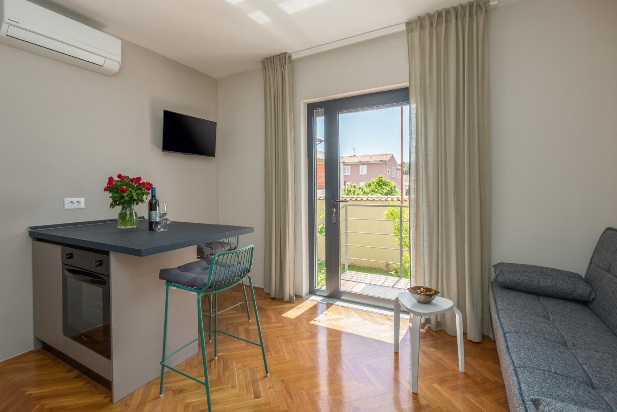 Apartment Oleandar Poreč Exterior foto